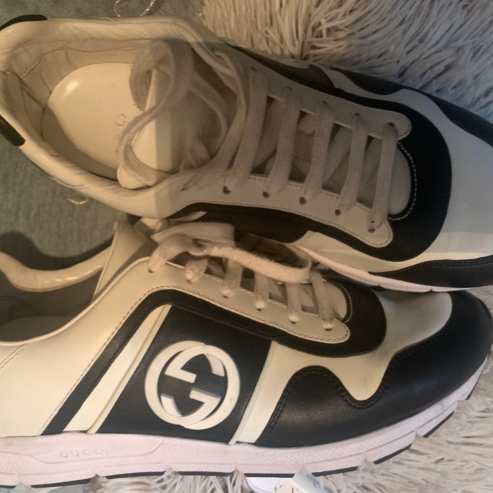 Gucci GG Leather Navy and White Unisex Sneakers
